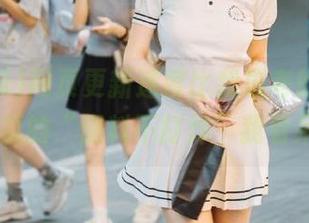 网页更新速度比我思考的都快，17吃瓜的“爆料不打烊”我看呆了。