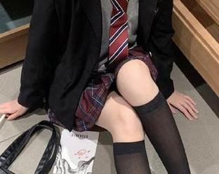 偷偷进来观看，17吃瓜中心的入口带你走入八卦天地