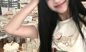 “51cgfun网页”里，大瓜小瓜一网打尽，真心让人耳边风声不断！