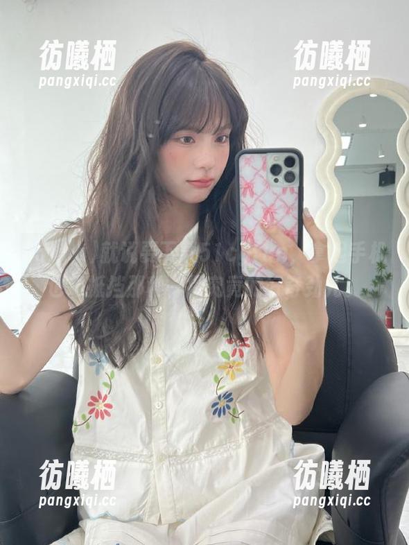 51cg 就说要下载51cgfun,拿起手机也难抵挡那种一探究竟的好奇劲儿。