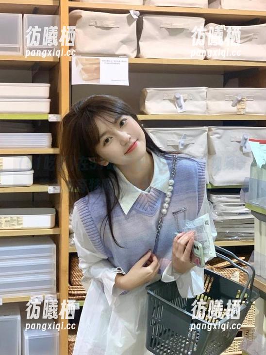 51吃瓜 在51吃瓜上,国产黑料视频审美有点奇特啊,进来就不好说了…