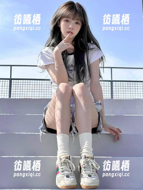 吃瓜不止得意的点心，51吃瓜网的视频也能让你心里乐开花！