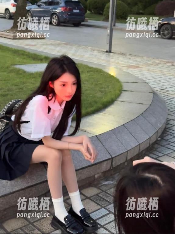 51吃瓜网 买票不如“入口”,51吃瓜网精彩在线观看助你放飞自我。