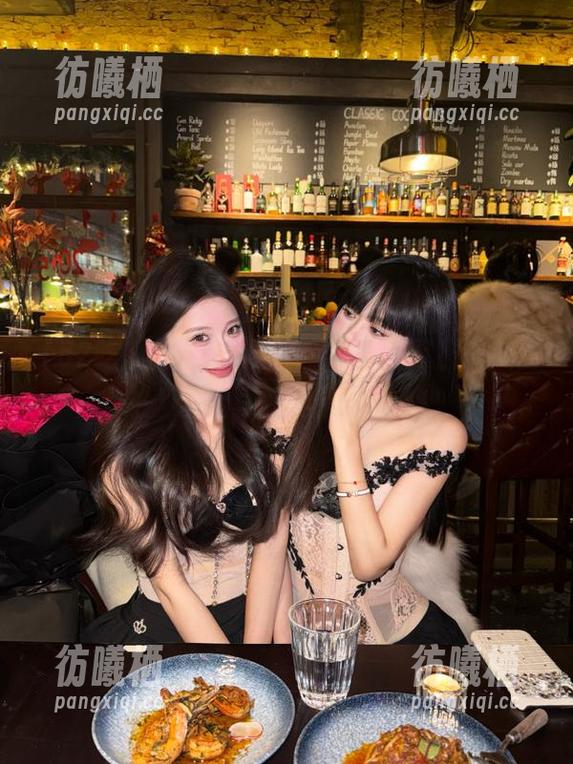直达名人圈，52吃瓜让你轻松带土豆悠闲看戏。