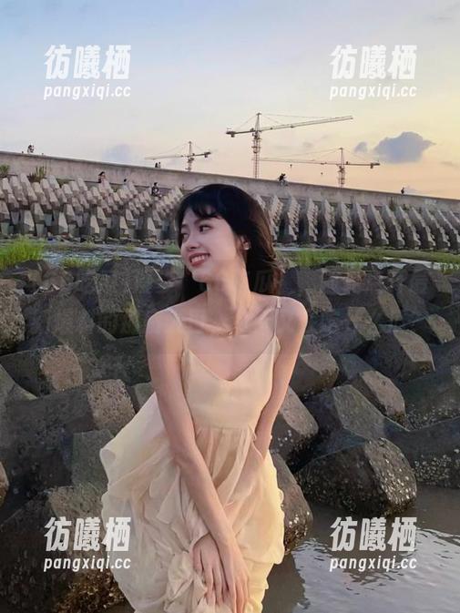 66吃瓜 漫步“66吃瓜”,随便点开最新爆料的那扇入口,今天又在吃什么瓜?