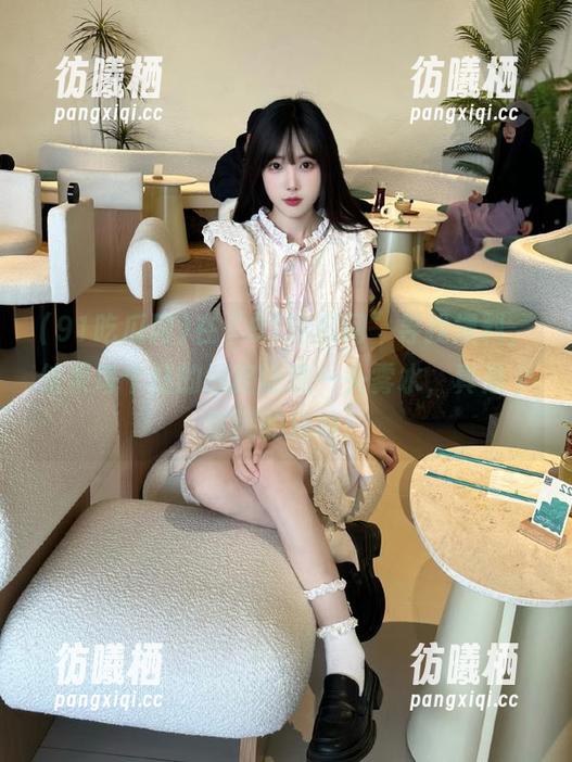 91吃瓜网 在“91吃瓜网”寻找爆料,结果每个站的线路让我一头雾水,真是个迷糊的探险!