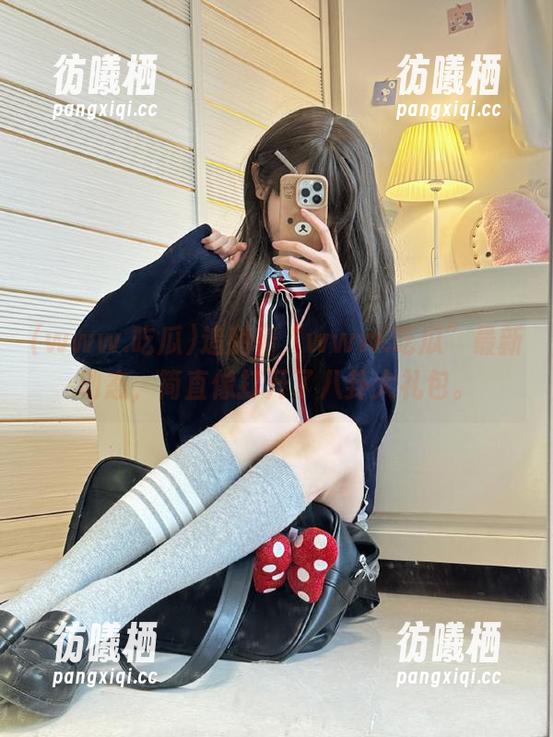 www.吃瓜 追随着“www.吃瓜”最新动态,简直像打开了八卦大礼包。