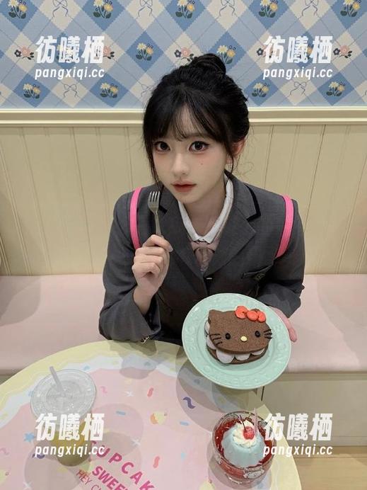 五一吃瓜 五一吃瓜,网址上的娜娜故事,就像一场没有音效的电影…