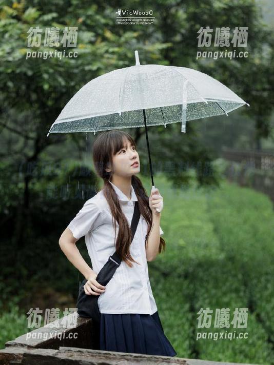吃瓜91 顺着吃瓜91的黑料线路,仿佛能听见谣言在耳边悄悄地议论...