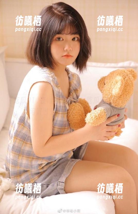 吃瓜91 在网址的边缘,吃瓜91成了我闲暇时光里的疗愈小助手。