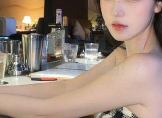 吃瓜天堂首页，最新瓜，一刷居然被感动到流泪！？