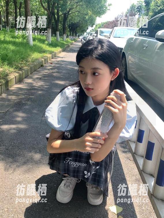 吃瓜网 吃瓜网苹果版下载中,边等边想,今天又有什么瓜呢
