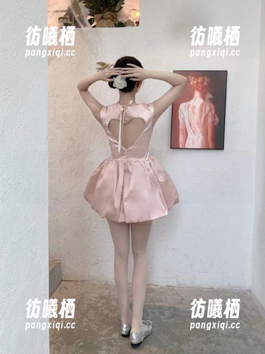 吃瓜网 吃瓜网的黑料网址,感觉每天像是在追剧,可惜剧本让人捉急啊!