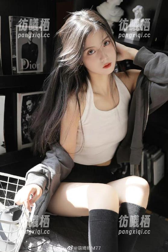 吃瓜网 终于找到了完美的“吃瓜网网址”,我再也不怕无聊了!