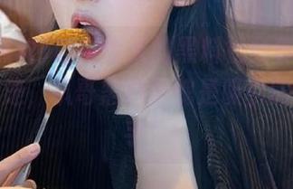 哇，今天的黑料视频真是令人心跳加速，扒哥黑料不愧是吸引眼球的高手！
