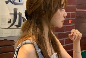 对“每日黑料”网页的爱，像烤串一样越舔越入迷，别问我为啥。