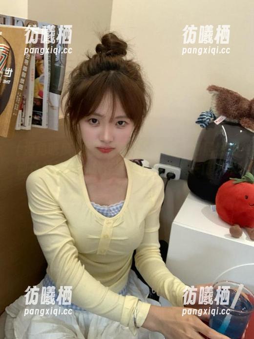 海角吃瓜 最新海角吃瓜黑料:她居然把前任的旧照片放在家里?这也是一门艺术吧...
