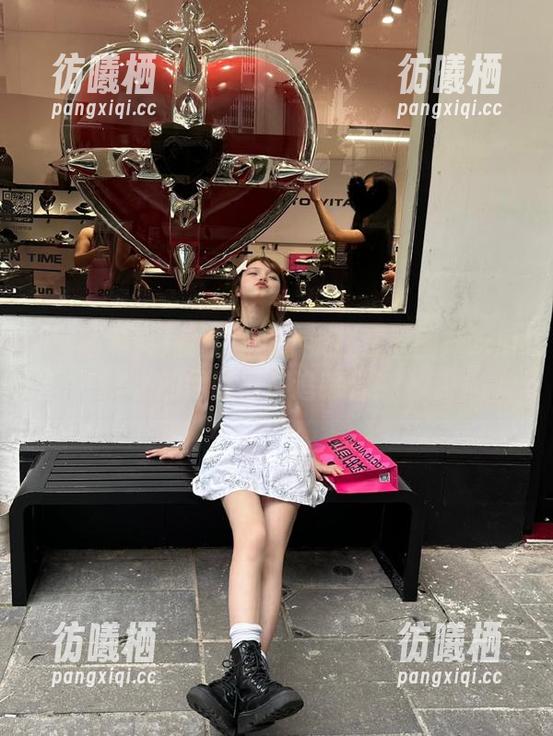 网曝黑料 我就是那个疯狂观看国产吃瓜的网曝黑料追踪者!
