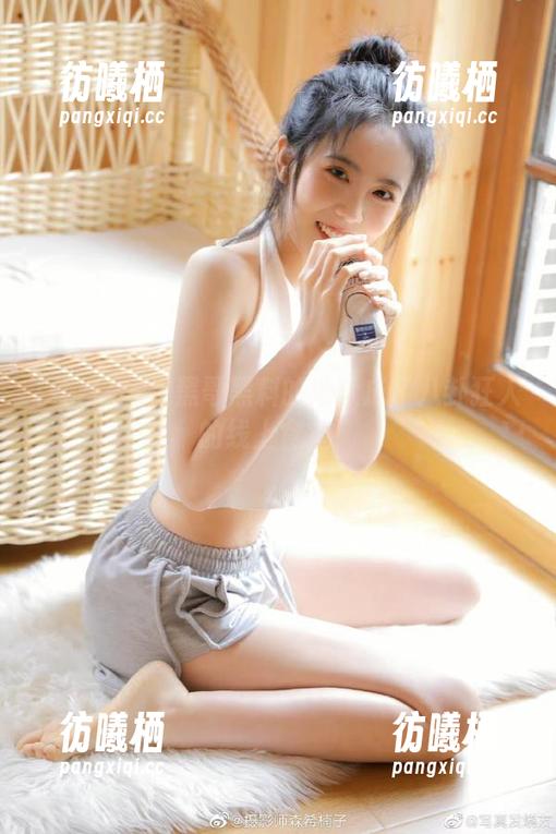 黑哥黑料 黑哥黑料的地址成了八卦狂人的线上食堂!