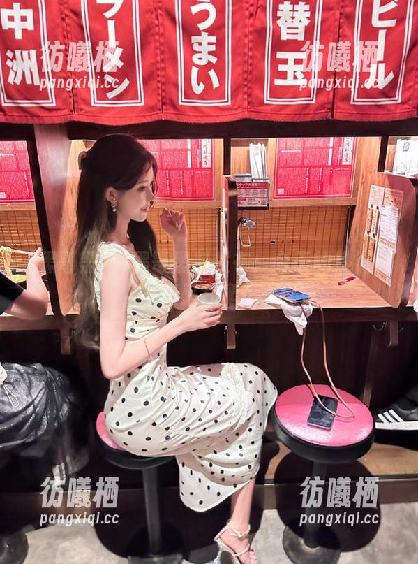 黑哥黑料 黑哥黑料发布:今天的热锅蚂蚁又在爬了