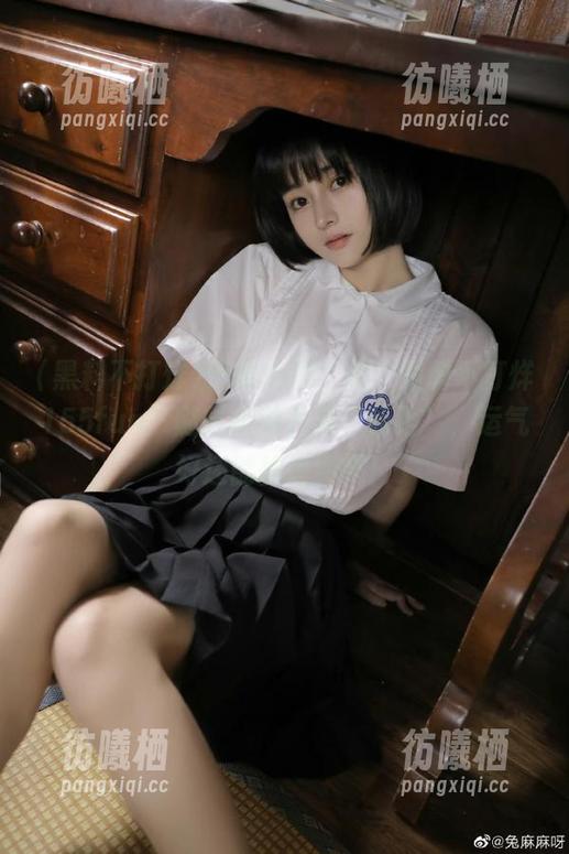 黑料不打烊 好奇心强?来“黑料不打烊155fun”随时畅游八卦“线路”,运气好还能被惊到哦!