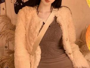 走进黑料不打烊网址，那个台阶边的传送门会带你去哪里？