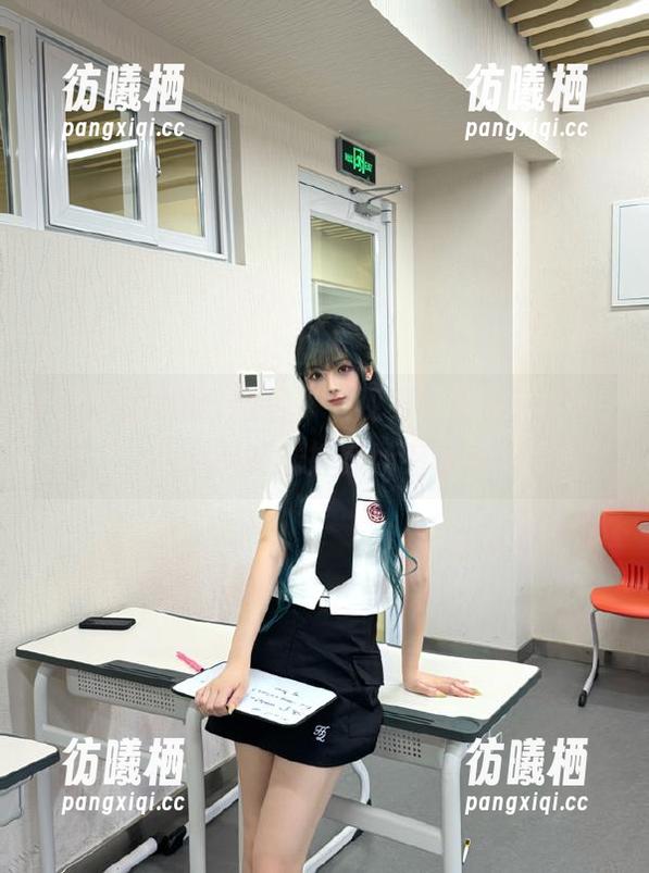 黑料正能量 偷看了个视频,黑料正能量index在线拆穿所有假象
