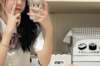 好莱坞黑料正能量真心不多，快来收藏五次才能满足！