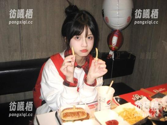 黑料社 突然发现黑料社的入口被“守卫”了,难道是要我再多点勇气?