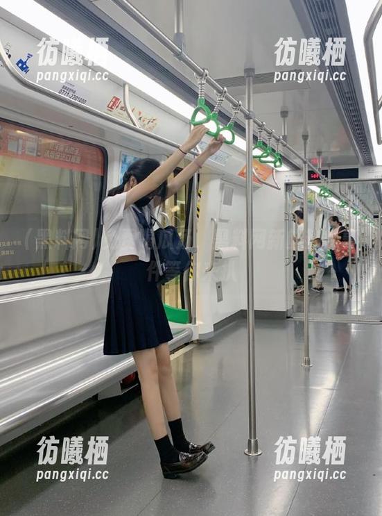 黑料网 免费喝瓜汤,黑料网新鲜热辣事件等你来扒