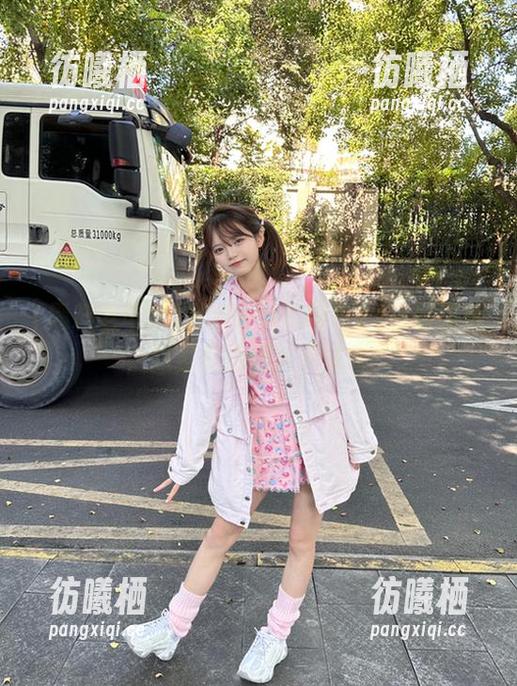 黑料老司机 黑料老司机网页24小时无休,瓜虽羞涩但从不缺席!